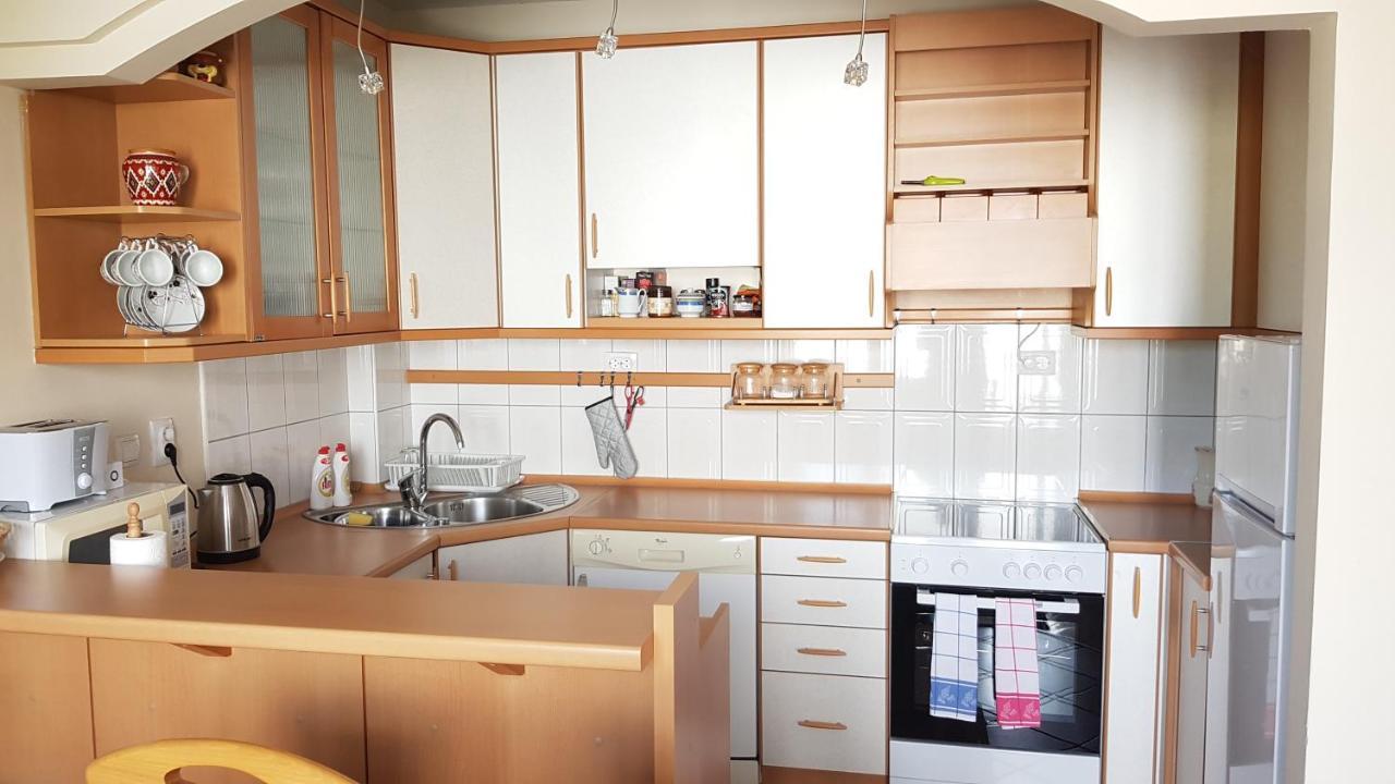 Golden Delight Central Apartment สโกเปีย ภายนอก รูปภาพ